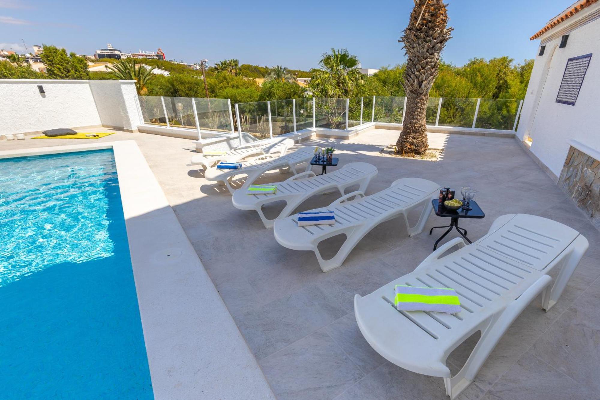 Fidalsa Grand Mediterranean Beachfront Villa Playa Flamenca Luaran gambar